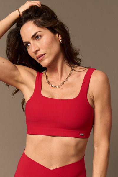 Bel Air Bar in Red-Bras-Tienda Ropa Leggings Yoga Sostenibles Reciclados Mujer On-line Barcelona Believe Athletics Sustainable Recycled Yoga Clothes