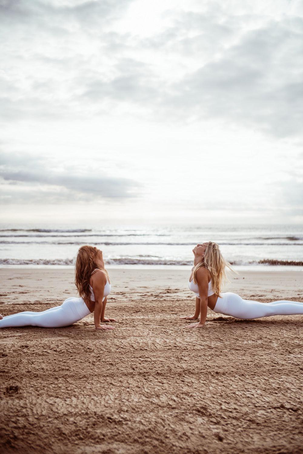 Bliss Legging in White-Long Leggings-Store Clothing Sustainable Recycled Yoga Leggings Women On-line Barcelona Believe Athletics Sustainable Recycled Yoga Clothes