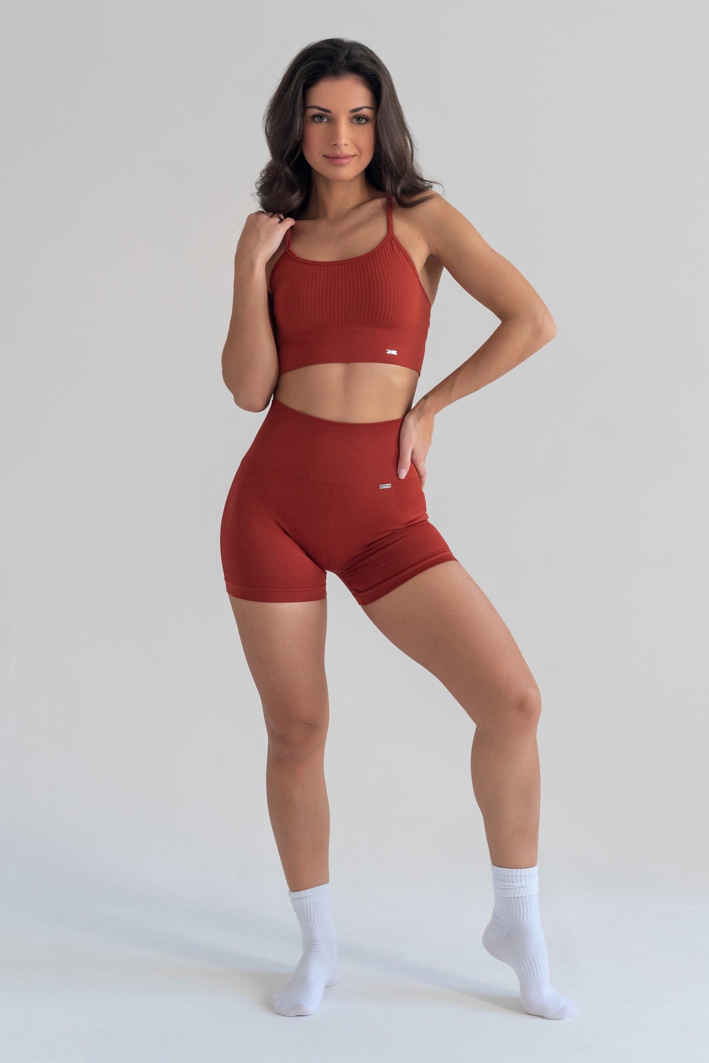 Bliss Short Push-Up en Chili-Shorts-Tienda Ropa Leggings Yoga Sostenibles Reciclados Mujer On-line Barcelona Believe Athletics Sustainable Recycled Yoga Clothes