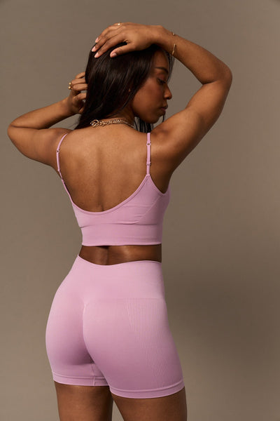 Bliss Short Push-Up en Pink-Shorts-Tienda Ropa Leggings Yoga Sostenibles Reciclados Mujer On-line Barcelona Believe Athletics Sustainable Recycled Yoga Clothes