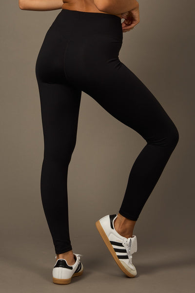 Contour Legging Black-Long Leggings-Store Clothing Sustainable Recycled Yoga Leggings Women On-line Barcelona Believe Athletics Sustainable Recycled Yoga Clothes