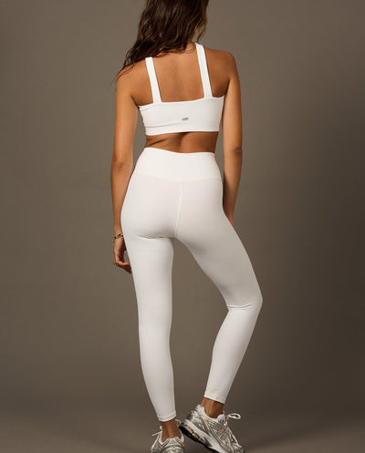 Crossed Daily Legging en Blanco-Long Leggings-Tienda Ropa Leggings Yoga Sostenibles Reciclados Mujer On-line Barcelona Believe Athletics Sustainable Recycled Yoga Clothes