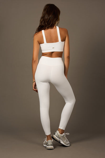 Long  Believe Crossed Daily Legging in Pearl White- Leggings-Shop Nachhaltige Recycelte Yoga Leggings Damenbekleidung On-line Barcelona Athletics Nachhaltige Recycelte Yoga Kleidung