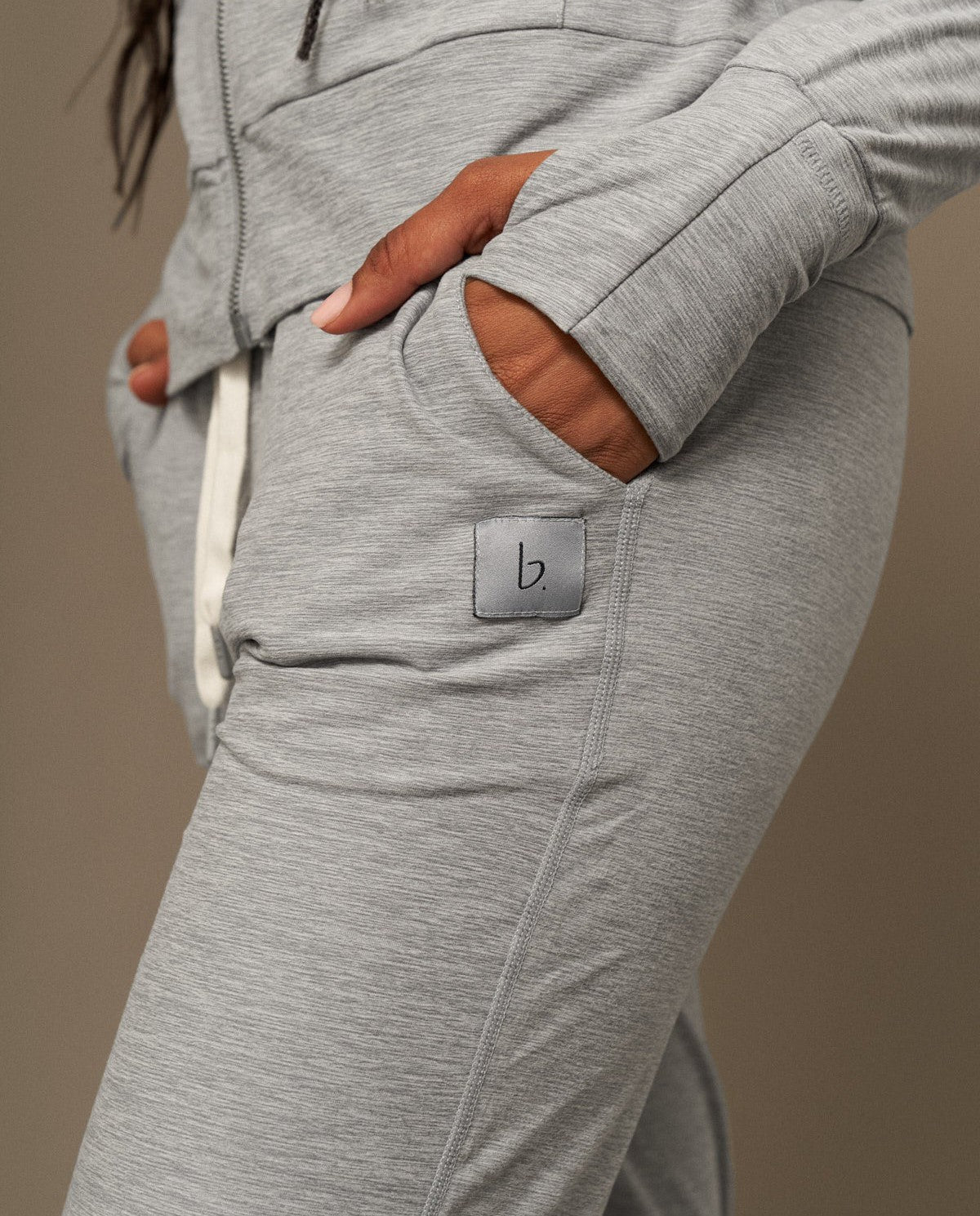 Easy Jacket en Gris Melange-Jackets-Tienda Ropa Leggings Yoga Sostenibles Reciclados Mujer On-line Barcelona Believe Athletics Sustainable Recycled Yoga Clothes