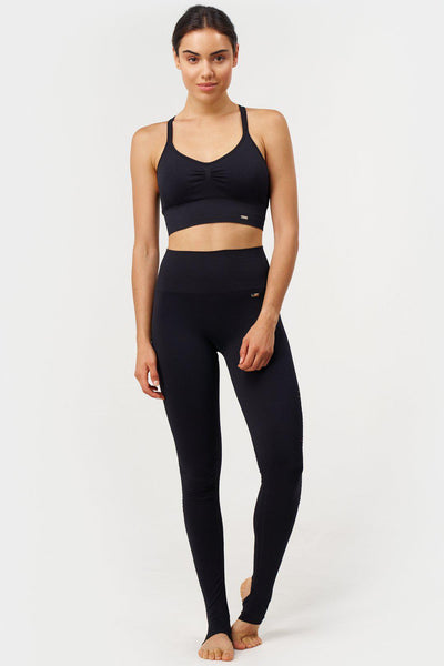 Karma Legging 2.0 in Schwarz-Long Leggings-Shop Nachhaltige Recycelte Yoga Leggings Damenbekleidung Online Barcelona Believe Athletics Nachhaltige Recycelte Yoga Kleidung