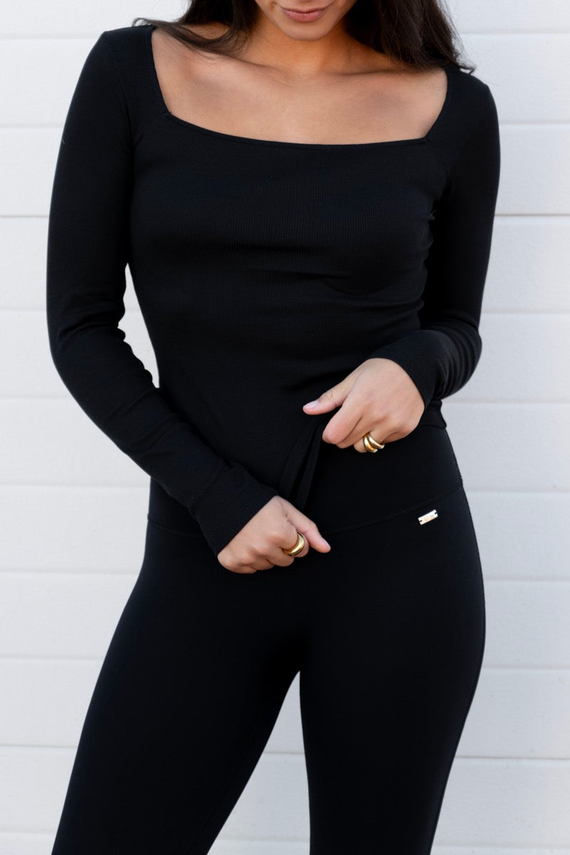 Long  Believe Manches carrées en noir-T-Shirts-Shop Clothing Sustainable Recycled Yoga Leggings Women's On-line Barcelona Athletics Sustainable Recycled Yoga Clothes