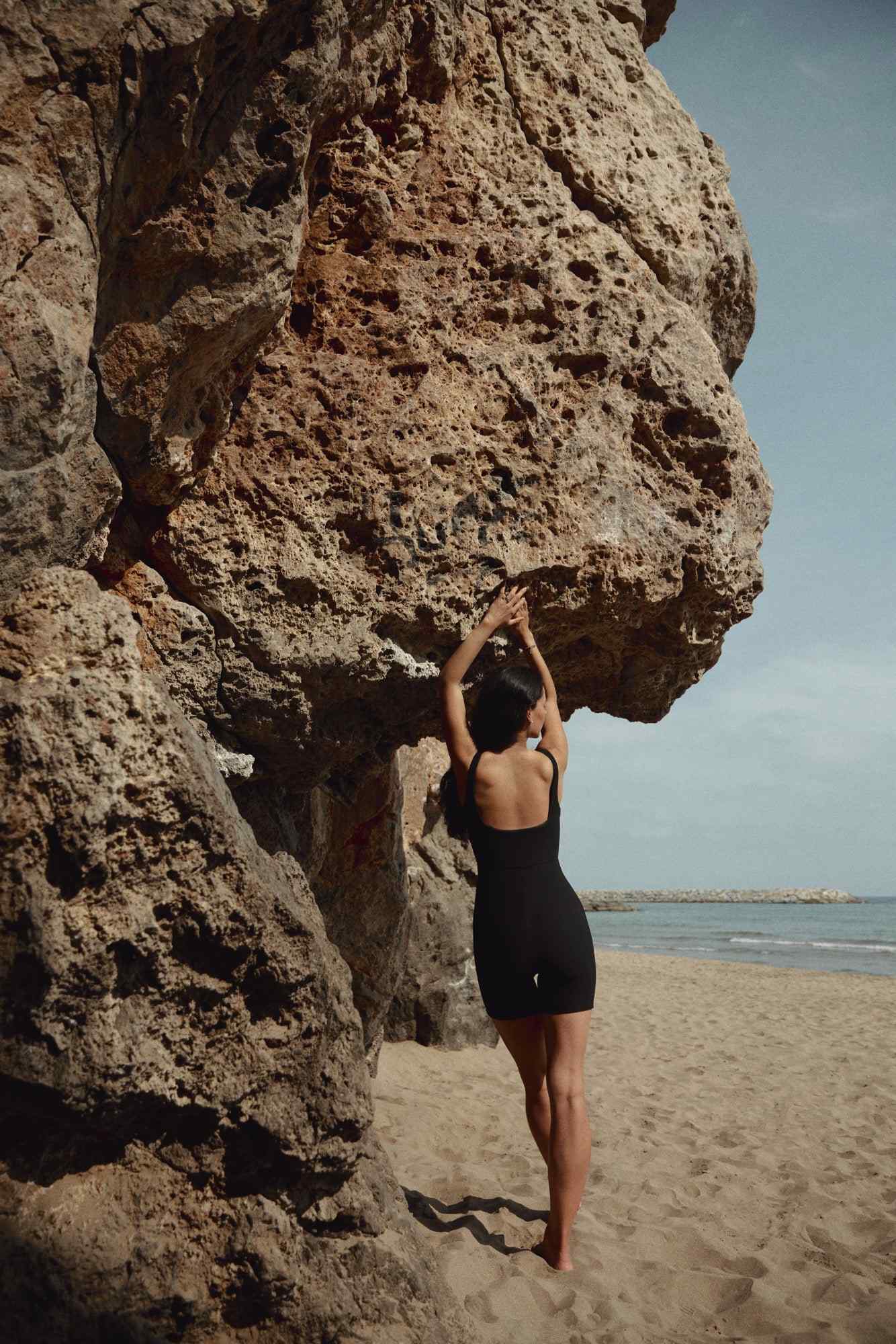 Swanky Jumpsuit in Black-Jumpsuits-Tienda Ropa Leggings Yoga Sostenibles Reciclados Mujer On-line Barcelona Believe Athletics Sustainable Recycled Yoga Clothes