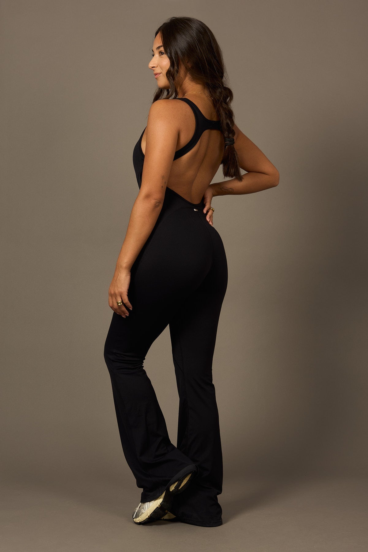 Unitard Evasé Black-Jumpsuits-Tienda Ropa Leggings Yoga Sostenibles Reciclados Mujer On-line Barcelona Believe Athletics Sustainable Recycled Yoga Clothes