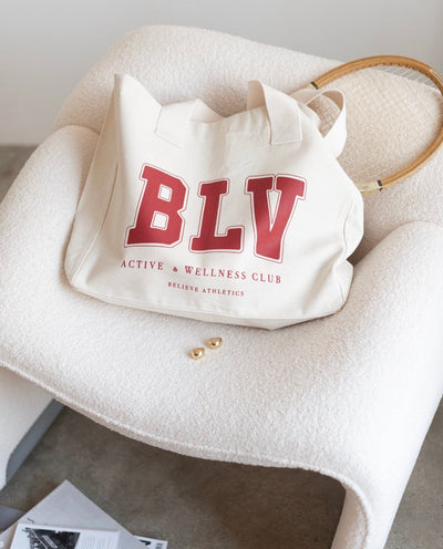 Varsity Tote Cream & Cherry-Accessories-Tienda Ropa Leggings Yoga Sostenibles Reciclados Mujer On-line Barcelona Believe Athletics Sustainable Recycled Yoga Clothes