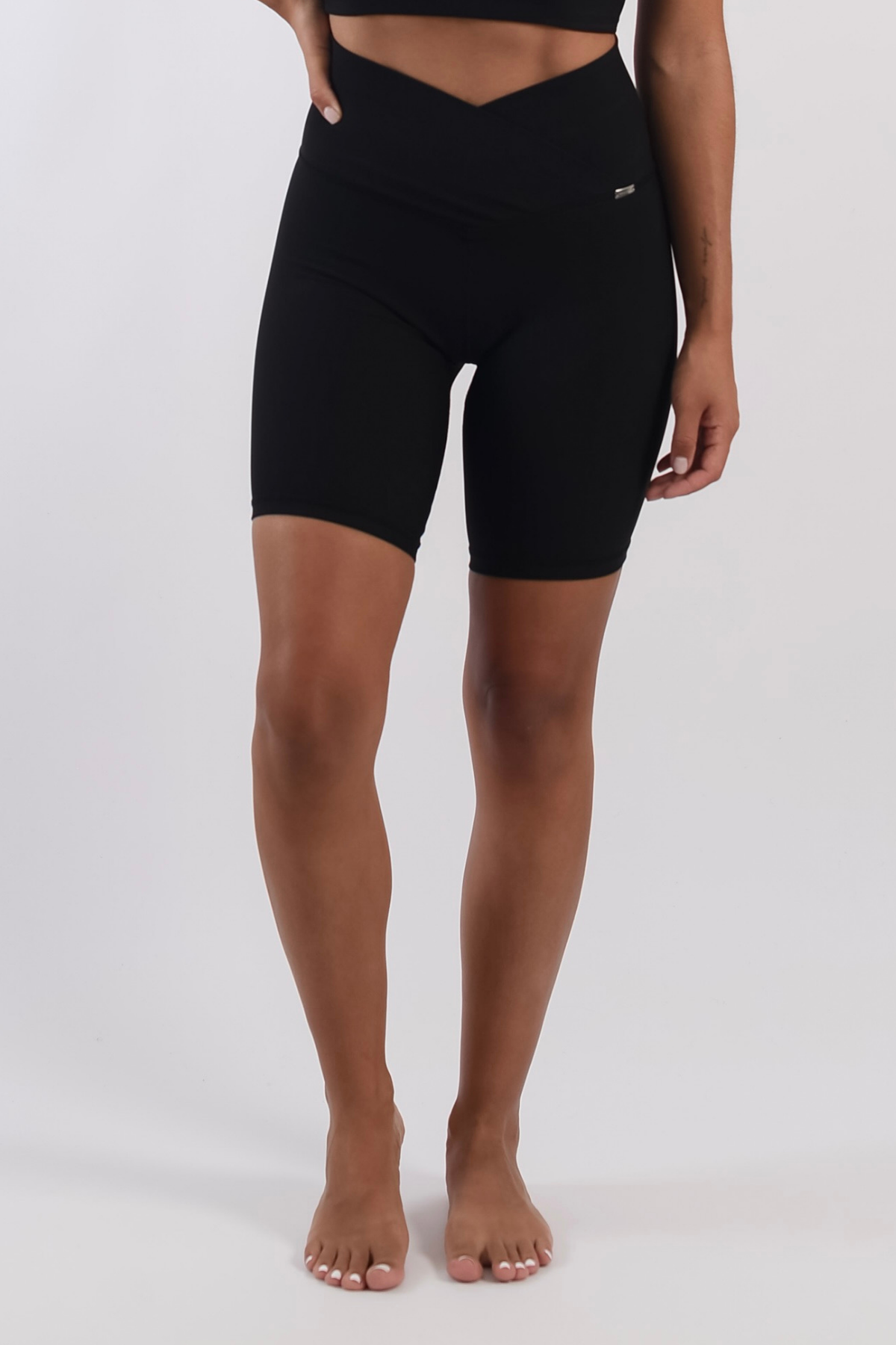 West Biker in Black-Bikers-Tienda Ropa Leggings Yoga Sostenibles Reciclados Mujer On-line Barcelona Believe Athletics Sustainable Recycled Yoga Clothes