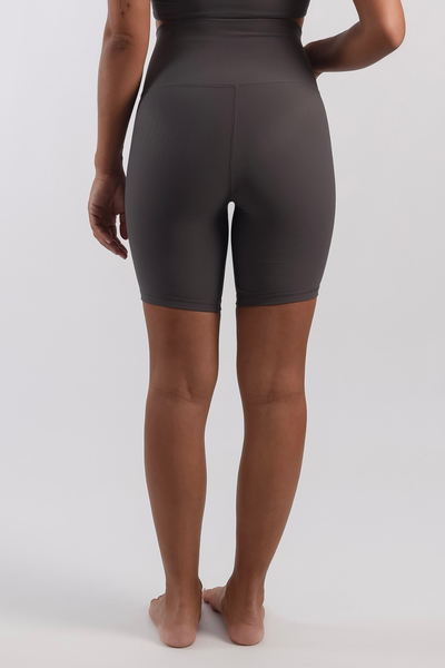 Bikers Believe West Biker in Stone- -Tienda Ropa Leggings Yoga Sostenibles Reciclados Mujer On-line Barcelona Leichtathletik Nachhaltige Recycelte Yoga-Kleidung